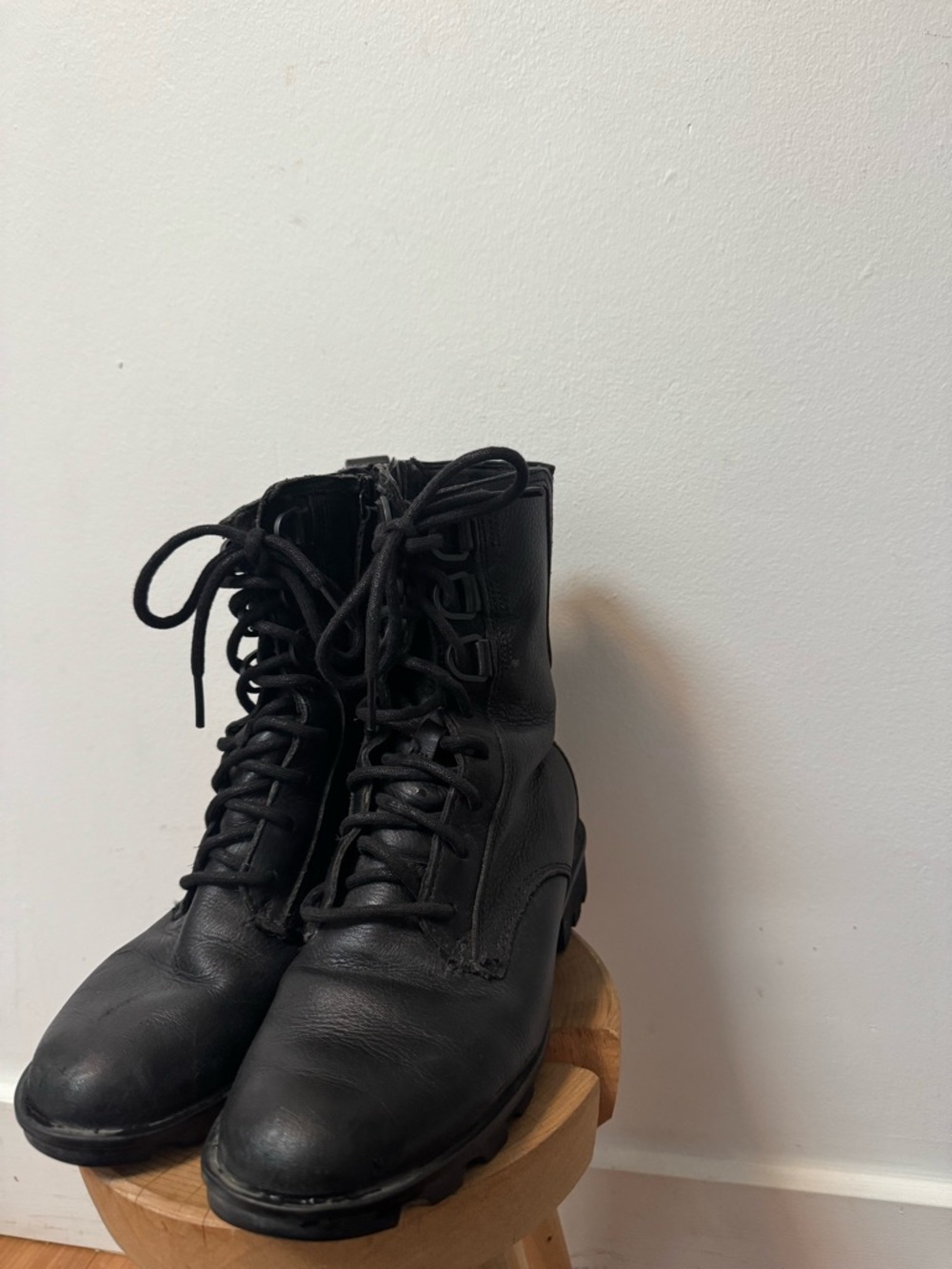 SORELS Phoenix Black Leather Combat Lace-Up Boots size 7 - Picture 5 of 16